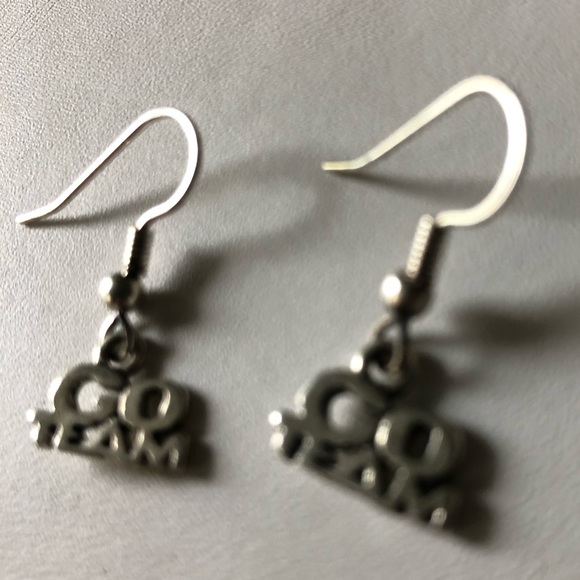 Earrings go team dangle - Picture 3 of 9